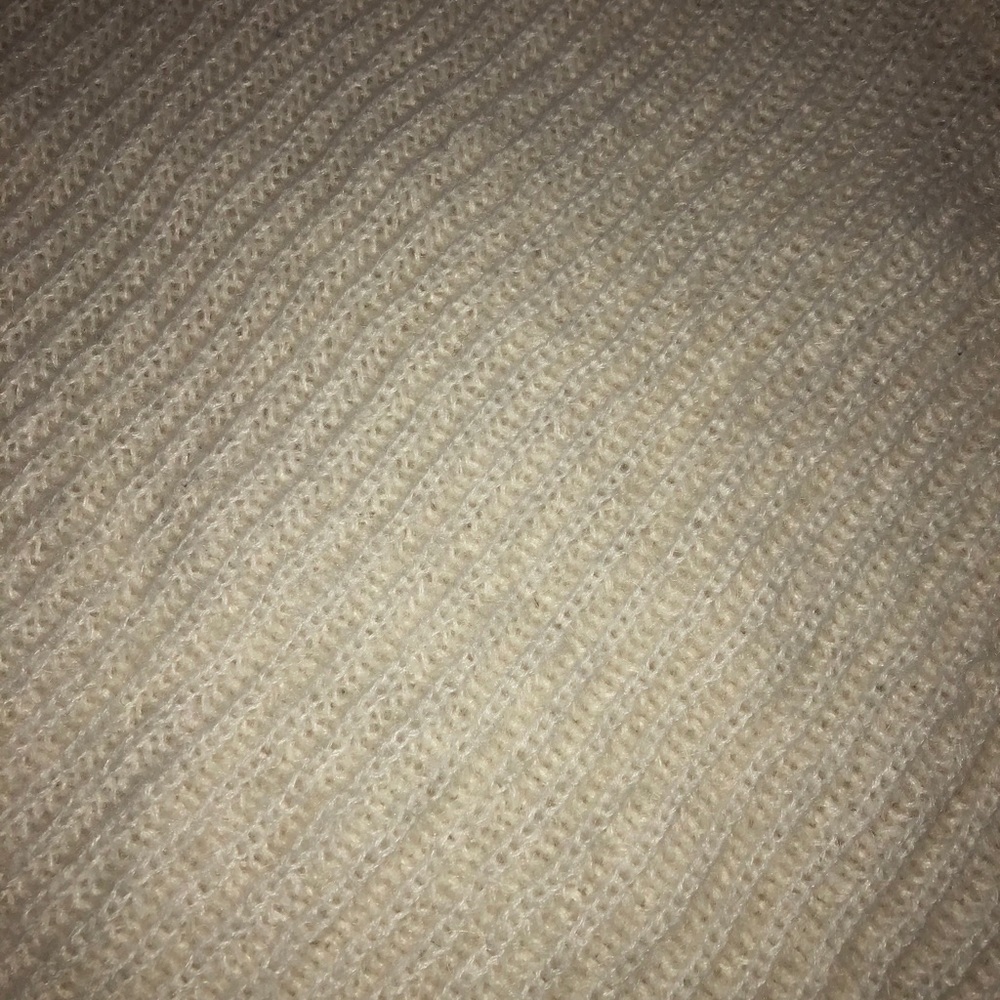 Sweater - Picture 3 of 4
